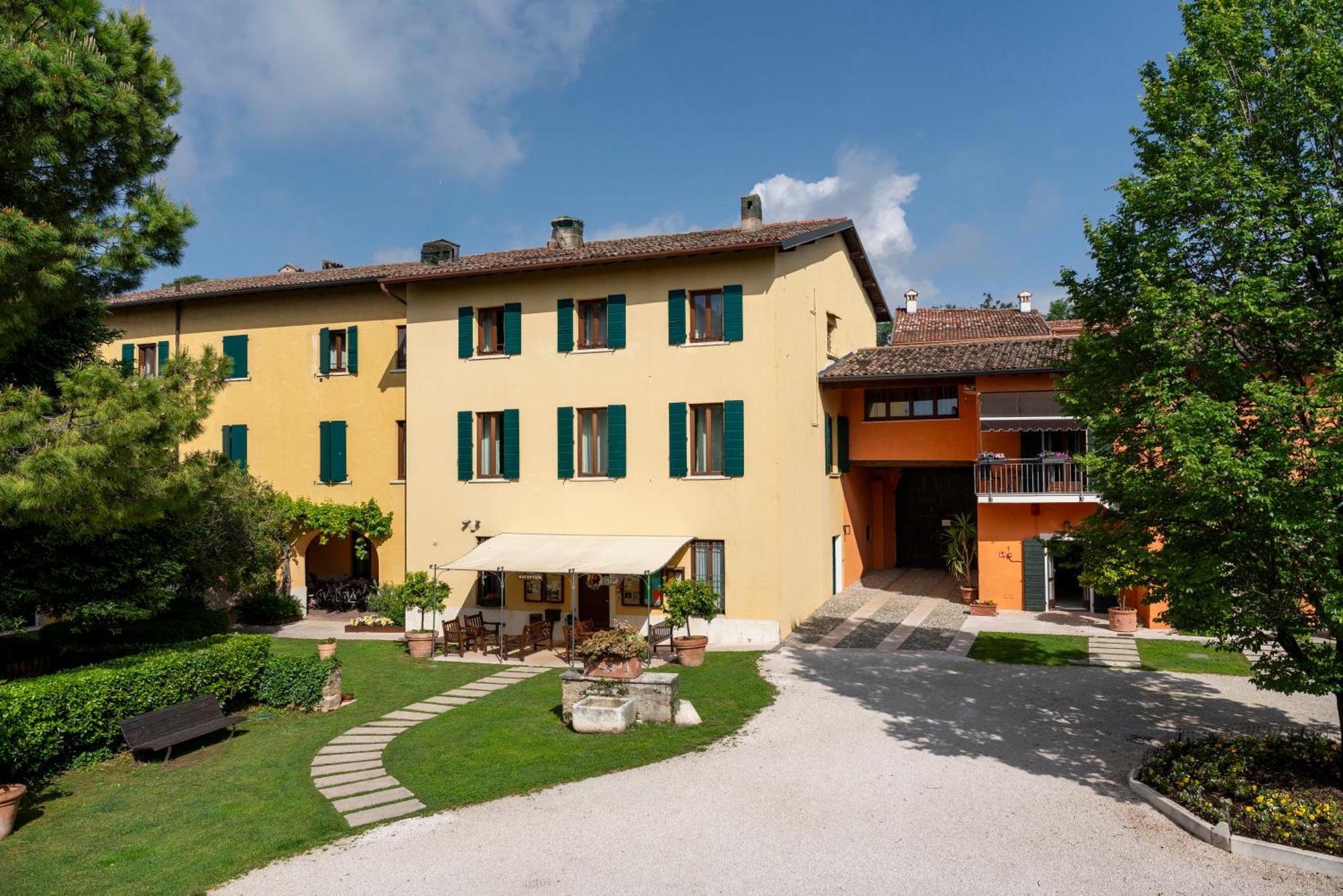 Agriturismo La Filanda Манерба дел Гарда Екстериор снимка